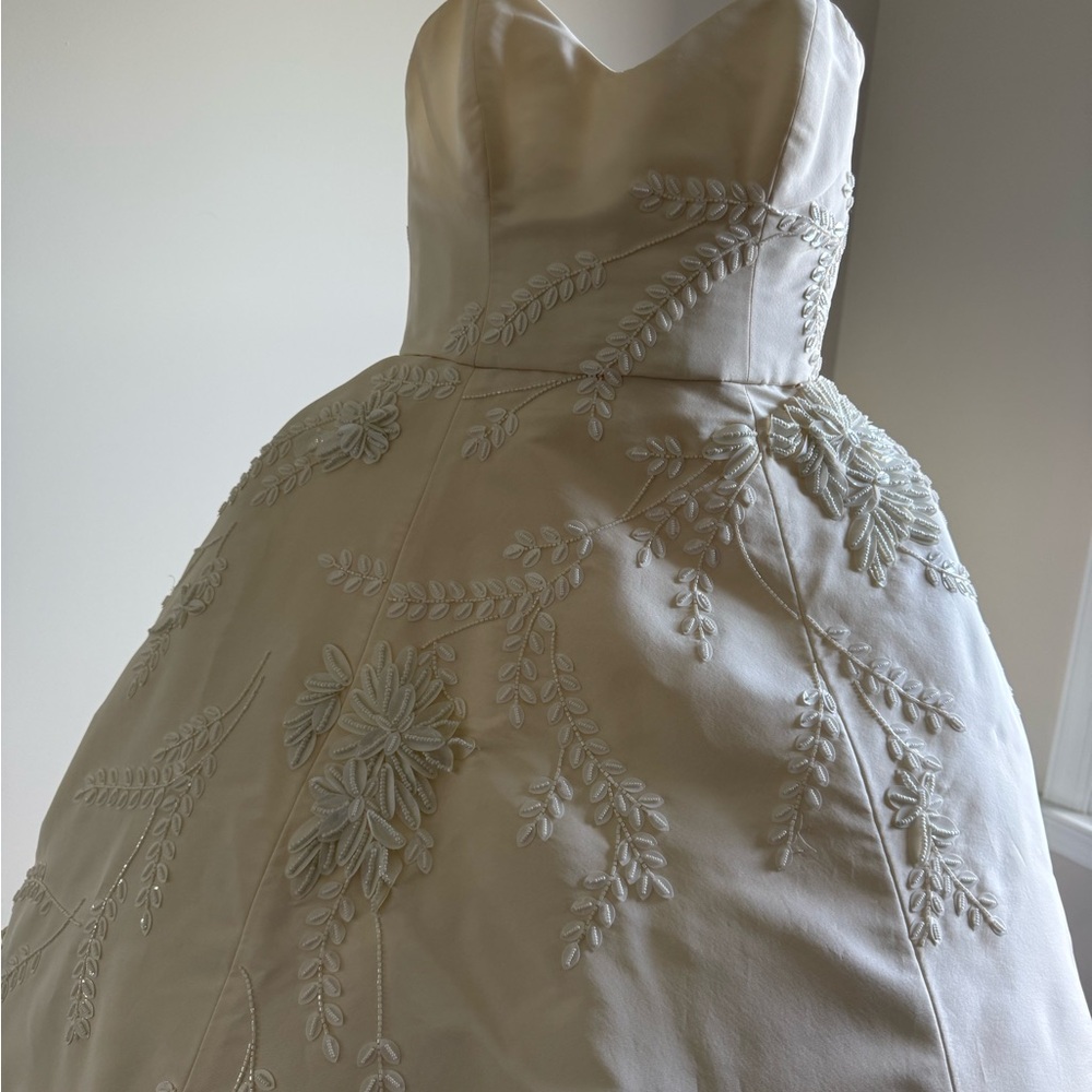 Carolina Herrera wedding gown